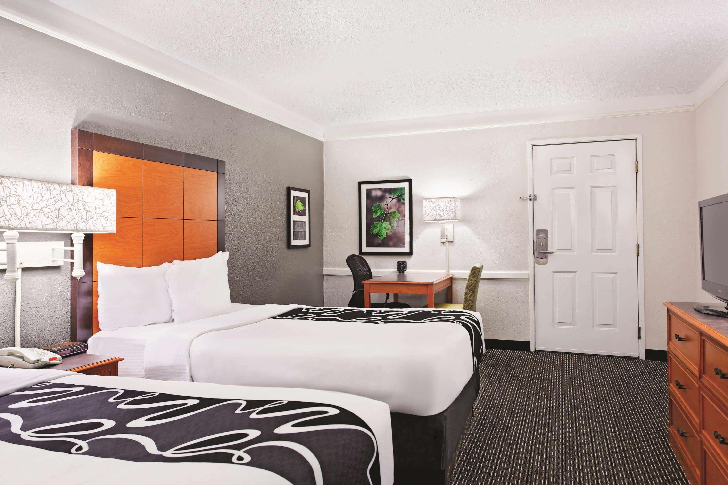 La Quinta Inn By Wyndham Champaign Exterior foto
